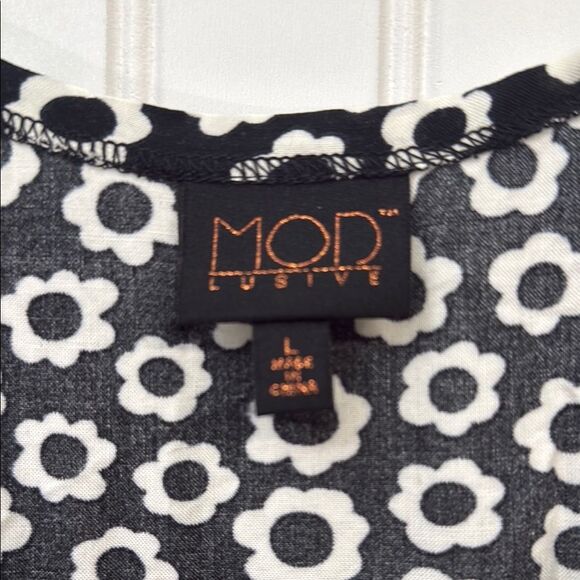 Mod Lusive Daisy Tiered Milk Maid Floral Black and White Dress Size L - Picture 4 of 6